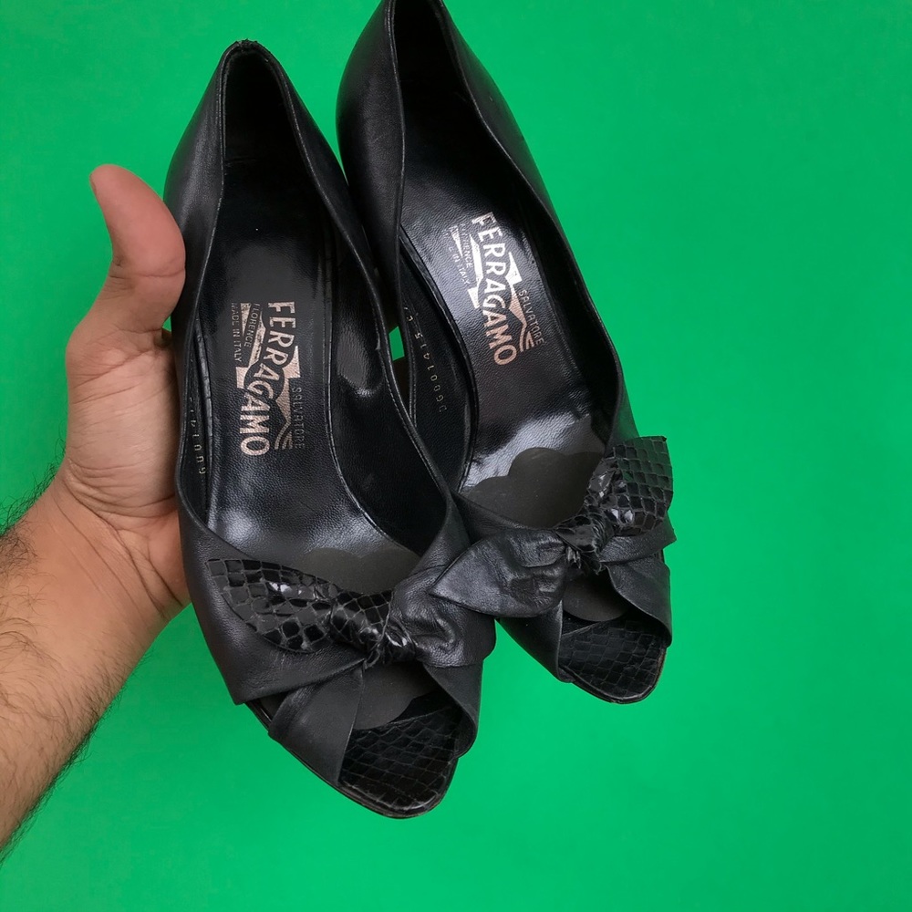 Salvatore Ferragamo black heel bow